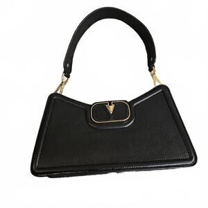 Valentino Garavani Black Leather Vlogo handbag (see pics)‎